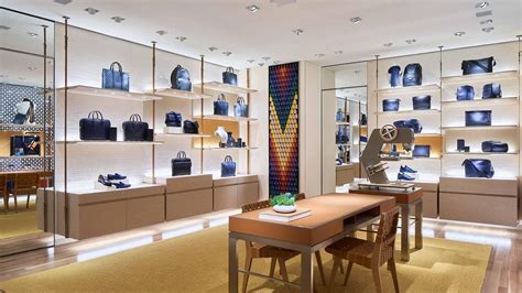 louis vuitton vancouver holt renfrew|holt renfrew vancouver.